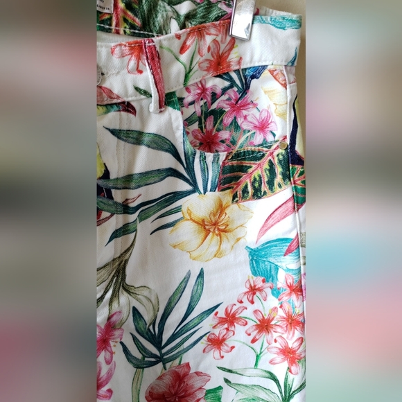 NWOT ZARA FLORAL JEANS SZ 06 - Picture 8 of 15